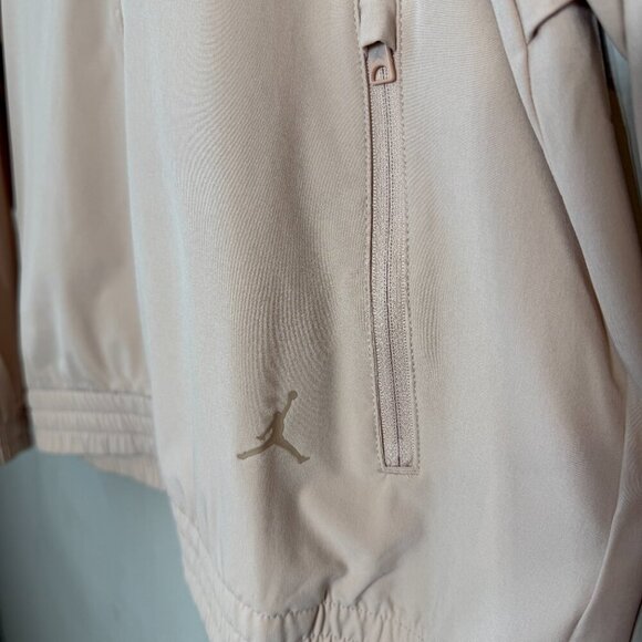 NWT Jordan Sport Dri-Fit Woven Jacket Women's Medium Beige Full Zip Windbreaker - Picture 9 of 16